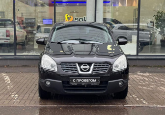 Подержанный автомобиль Nissan Qashqai 2008 года (2 фото)