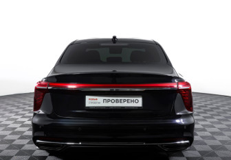 Подержанный автомобиль Hongqi H5 2023 года (6 фото)