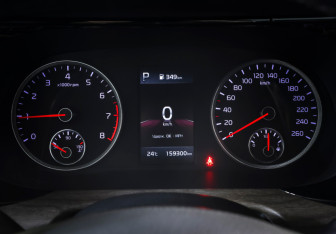 Подержанный автомобиль Kia K5 2020 года (15 фото)