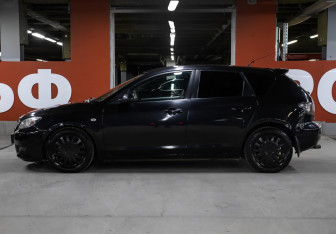 Подержанный автомобиль Mazda 3 Hatchback 2006 года (8 фото)
