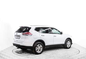 Подержанный автомобиль Nissan X-Trail 2018 года (5 фото)