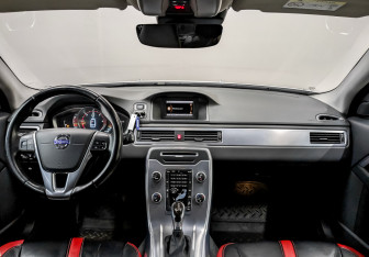 Подержанный автомобиль Volvo XC70 2014 года (14 фото)