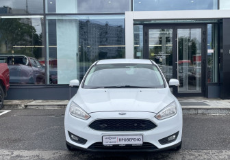 Подержанный автомобиль Ford Focus Hatchback 2018 года (2 фото)