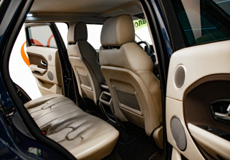 Подержанный автомобиль Land Rover Range Rover Evoque 2012 года (33 фото)