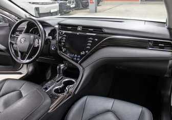 Подержанный автомобиль Toyota Camry Sedan 2020 года (11 фото)