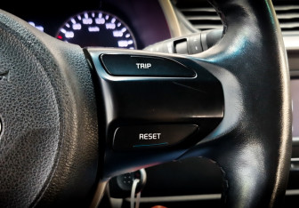 Подержанный автомобиль Kia Rio Hatchback 2021 года (25 фото)