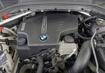 Подержанный автомобиль BMW X4 2015 года (9 фото)