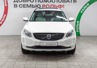 Подержанный автомобиль Volvo XC60 2015 года (2 фото)