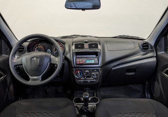 Подержанный автомобиль LADA (ВАЗ) Granta Sedan 2023 года (14 фото)