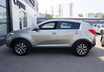 Подержанный автомобиль Kia Sportage 2014 года (8 фото)
