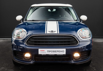 Подержанный автомобиль MINI Countryman 2018 года (2 фото)