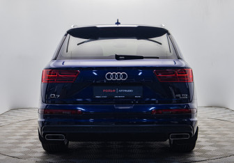Подержанный автомобиль Audi Q7 2018 года (4 фото)