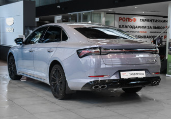 Подержанный автомобиль Geely Preface 2024 года (6 фото)