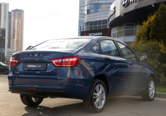 Подержанный автомобиль LADA (ВАЗ) Vesta Sedan 2016 года (4 фото)