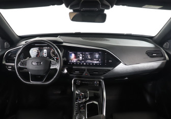 Подержанный автомобиль Geely Tugella 2022 года (12 фото)