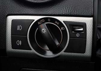 Подержанный автомобиль Opel Antara 2013 года (18 фото)