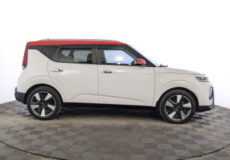 Подержанный автомобиль Kia Soul 2021 года (4 фото)