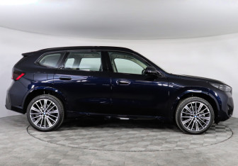 Новый BMW X1 2025 (6 фото)