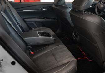 Новый Toyota Camry Sedan 2025 (20 фото)