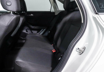 Подержанный автомобиль Volkswagen Jetta Sedan 2021 года (11 фото)