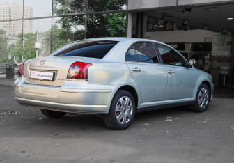 Подержанный автомобиль Toyota Avensis Sedan 2007 года (4 фото)