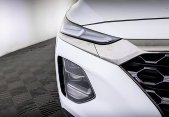 Подержанный автомобиль Hyundai Santa Fe 2019 года (17 фото)