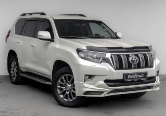 Подержанный автомобиль Toyota Land Cruiser Prado 2020 года (3 фото)