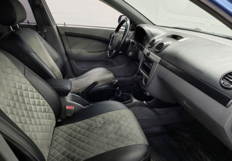 Подержанный автомобиль Chevrolet Lacetti Wagon 2007 года (9 фото)