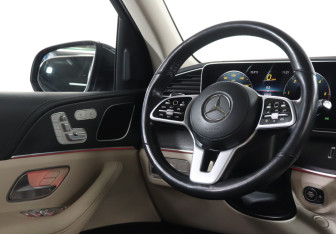 Подержанный автомобиль Mercedes-Benz GLE 2021 года (15 фото)
