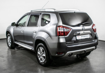 Подержанный автомобиль Nissan Terrano 2018 года (7 фото)