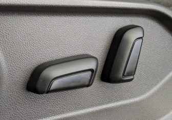 Подержанный автомобиль Volkswagen Touareg 2018 года (20 фото)