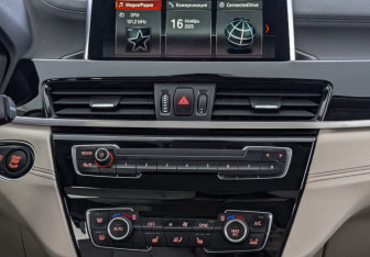 Подержанный автомобиль BMW X2 2021 года (17 фото)