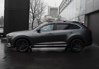 Подержанный автомобиль Mazda CX-9 2021 года (8 фото)