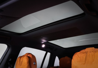 Подержанный автомобиль LiXiang L7 2024 года (17 фото)