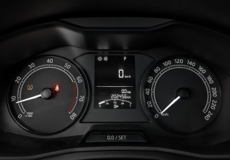 Подержанный автомобиль Skoda Rapid Liftback 2021 года (16 фото)