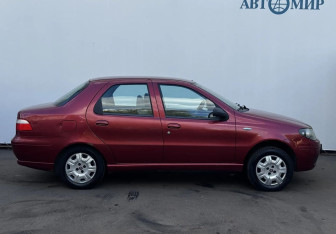 Подержанный автомобиль Fiat Albea 2011 года (4 фото)