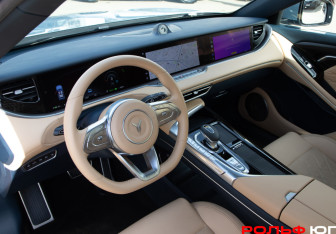 Подержанный автомобиль Voyah Free 2022 года (10 фото)