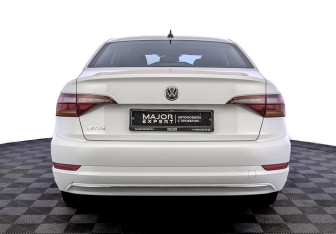 Подержанный автомобиль Volkswagen Jetta Sedan 2021 года (6 фото)