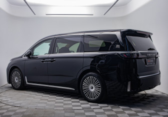 Подержанный автомобиль Voyah Dream 2025 года (2 фото)