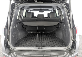 Подержанный автомобиль Toyota Land Cruiser Suv 2021 года (10 фото)