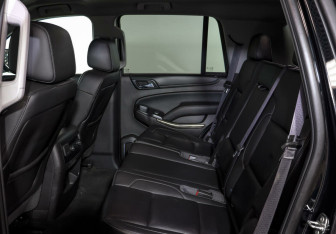 Подержанный автомобиль Chevrolet Tahoe 2016 года (12 фото)