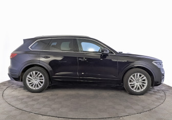 Подержанный автомобиль Volkswagen Touareg 2018 года (4 фото)