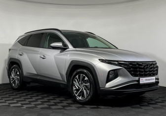 Подержанный автомобиль Hyundai Tucson 2022 года (3 фото)