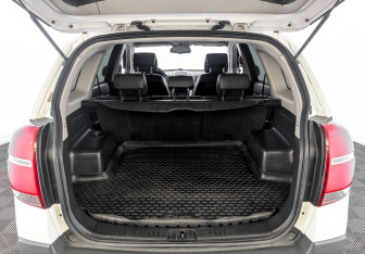 Подержанный автомобиль Chevrolet Captiva 2014 года (10 фото)