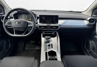 Подержанный автомобиль Geely Coolray 2022 года (9 фото)