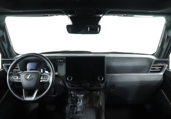 Подержанный автомобиль Lexus GX 2024 года (12 фото)