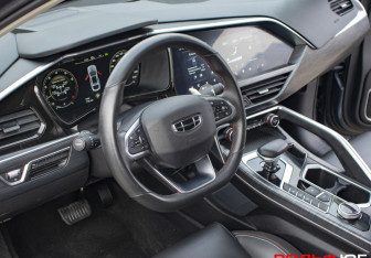 Подержанный автомобиль Geely Tugella 2022 года (12 фото)