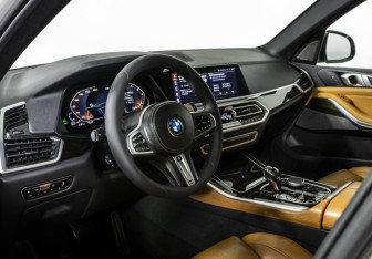 Подержанный автомобиль BMW X5 2019 года (11 фото)