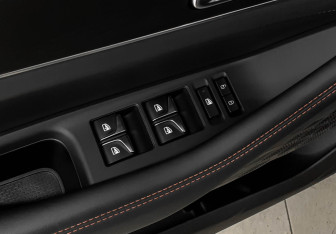 Подержанный автомобиль Changan UNI-K 2022 года (29 фото)