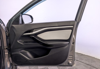 Подержанный автомобиль LADA (ВАЗ) Vesta Wagon 2019 года (24 фото)